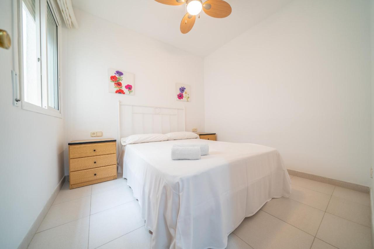 Homeholidaysrentals Margot - Costa Barcelona Pineda De Mar Exterior foto