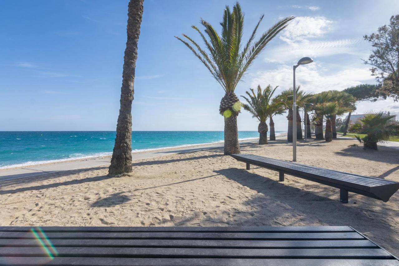Homeholidaysrentals Margot - Costa Barcelona Pineda De Mar Exterior foto